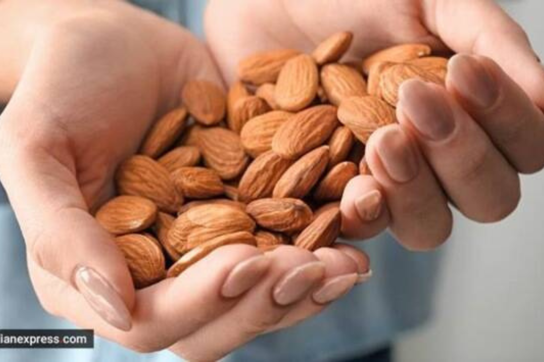 Raw Almonds