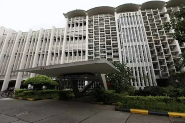 IIT Bombay Placements See Rise In Unplaced Students Amidst Global Slowdown